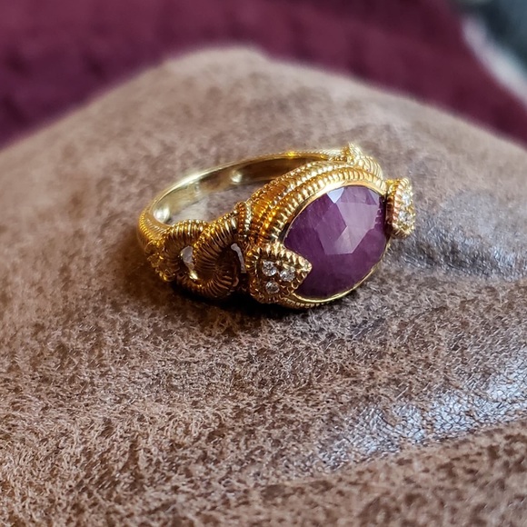 SOLD! Designer Ring Judith Ripka Ruby and 18k Gold - Picture 2 of 7